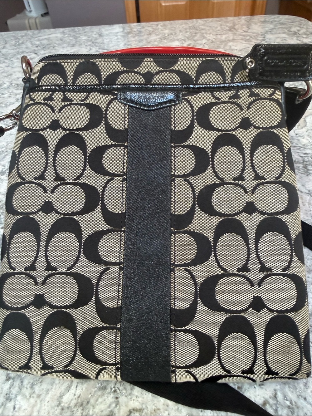Coach Signature Crossbody - Picture 4 of 11